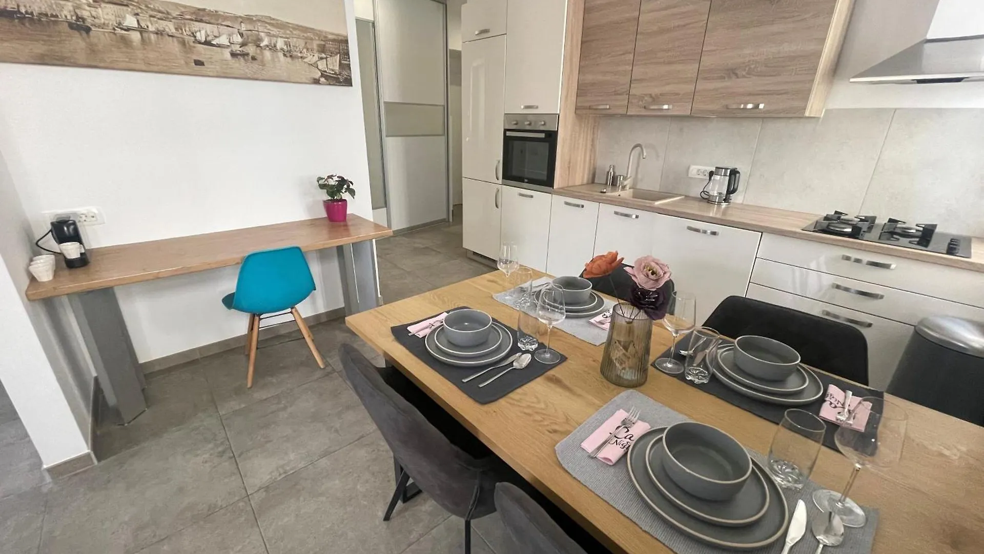 Plaza Teatro & Piazzale Teatro Apartment Rijeka Croatia